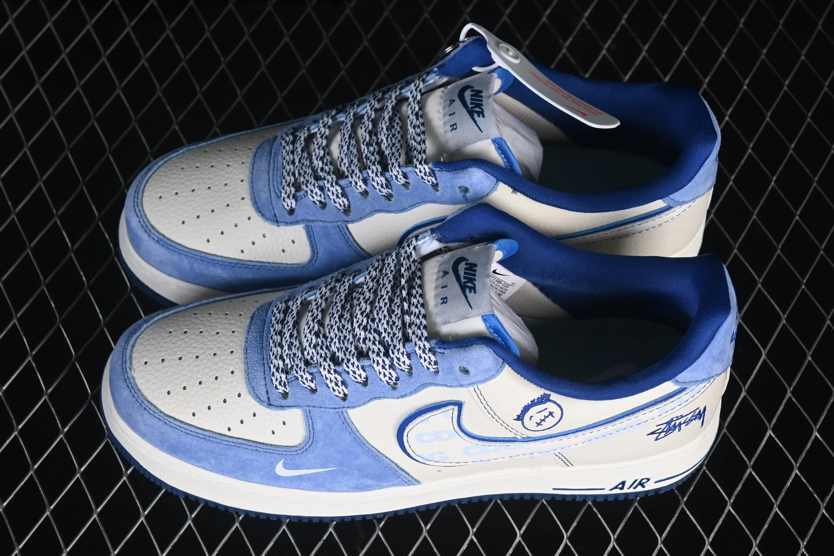 All categories Nk Air Force 1 Air Force series Nk Air Force 1 Low Air Force low-top Nike Air Force 1'07 Low joint model blue and white style Air Force 1 low-top casual sneakers SY1388-020